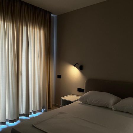 Lian'S Rooms Vlore Exterior photo