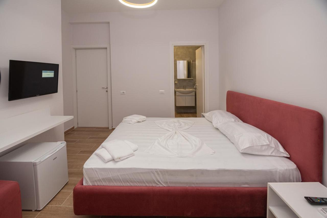 Lian'S Rooms Vlore Exterior photo