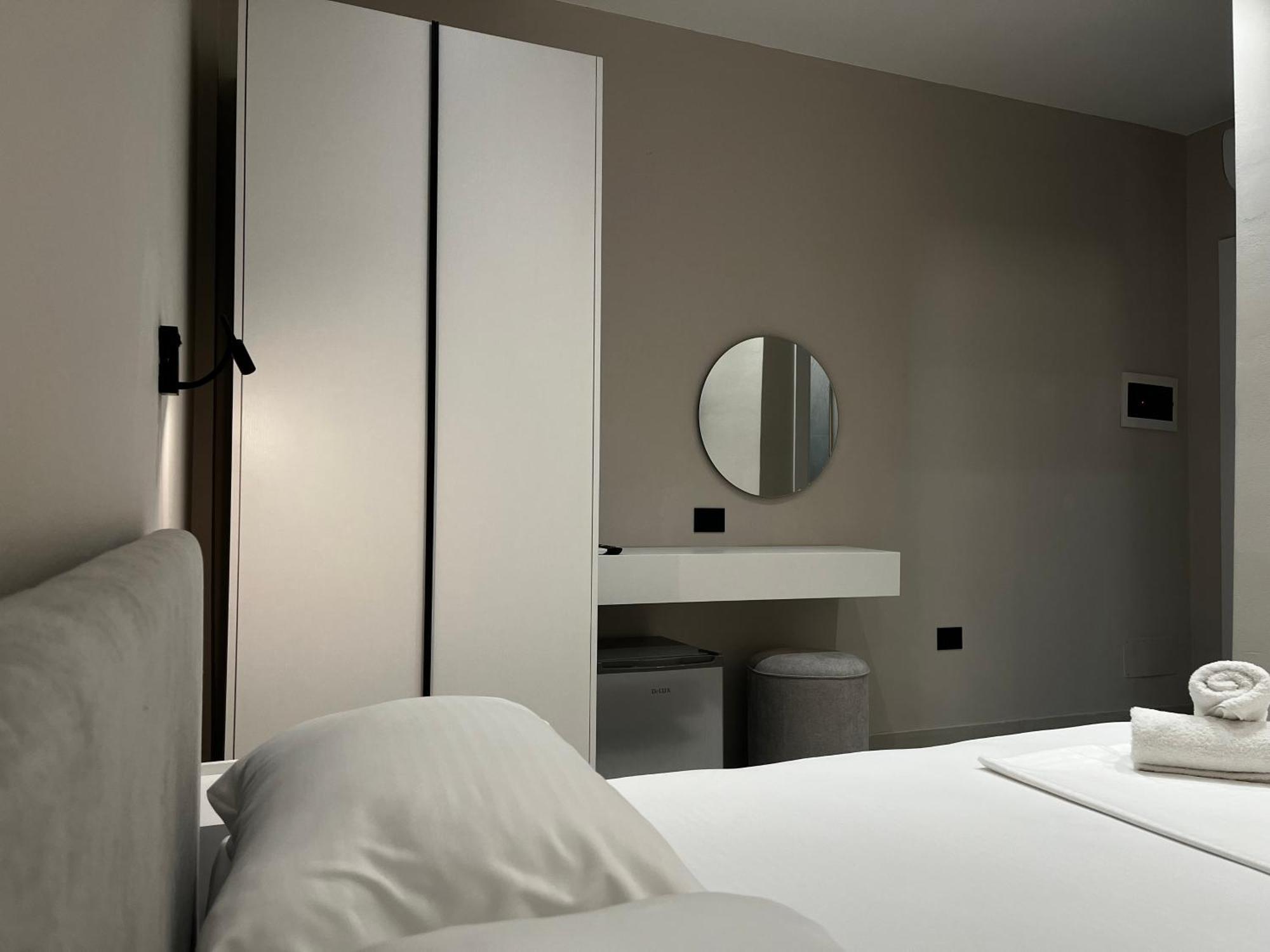 Lian'S Rooms Vlore Exterior photo