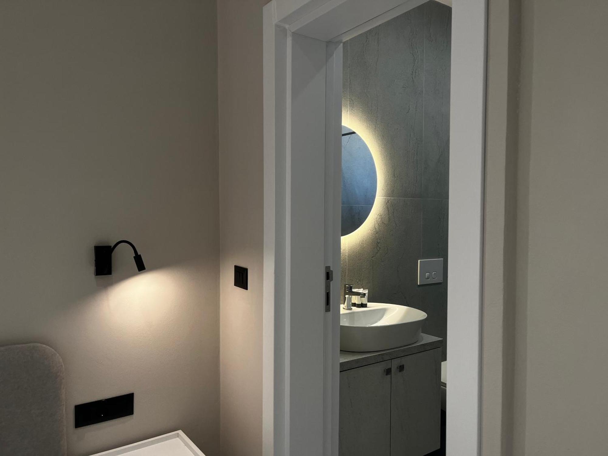 Lian'S Rooms Vlore Exterior photo