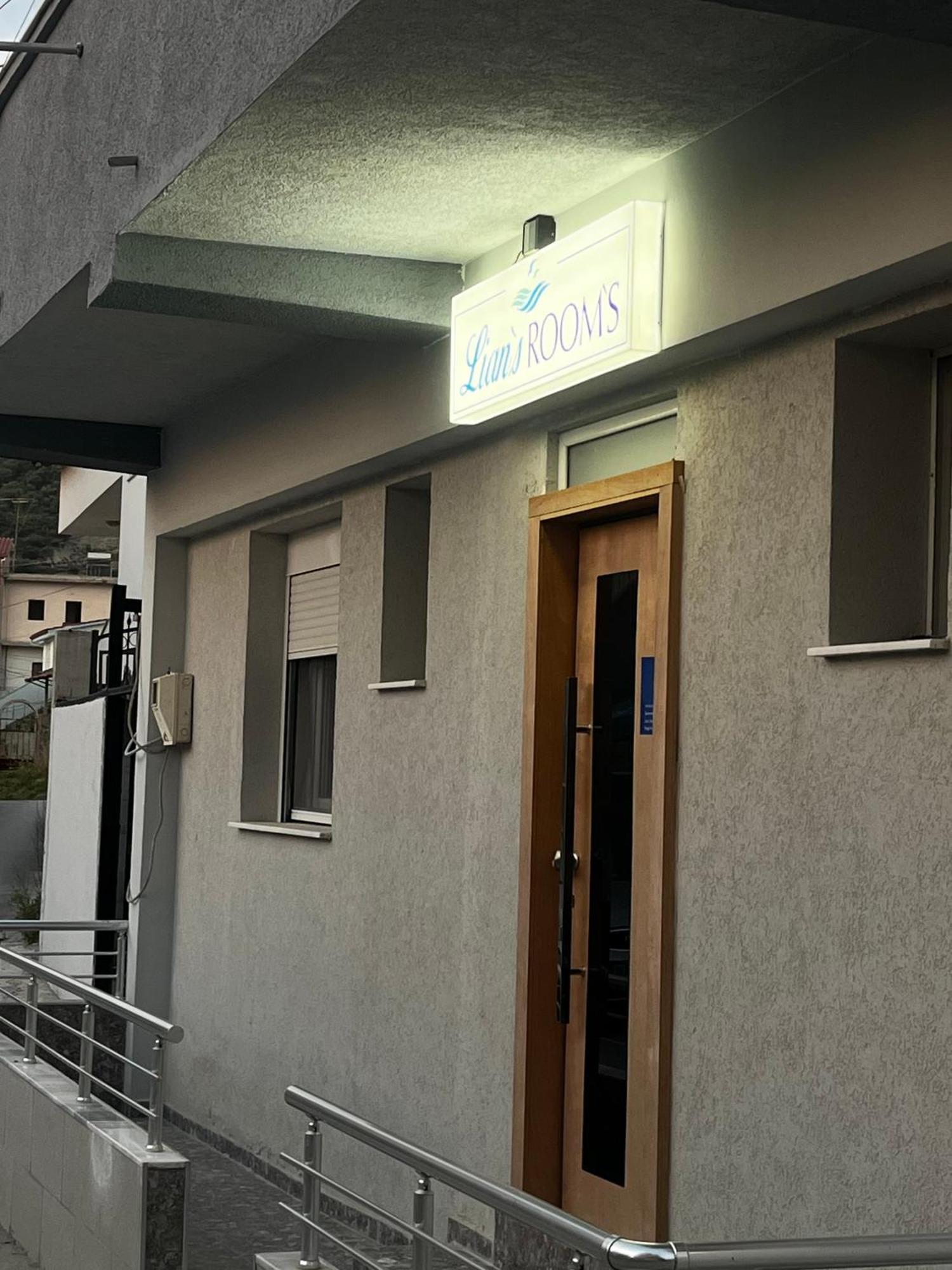 Lian'S Rooms Vlore Exterior photo